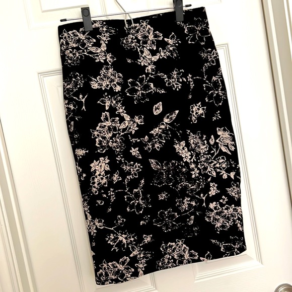 {philosophy} Floral Skirt NWT - Picture 1 of 2